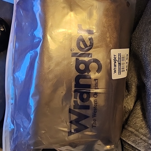 Wrangler Crossbody Bag Boho Aztec Small MultiPocket Crossover Purse, Burgundy - Picture 9 of 10